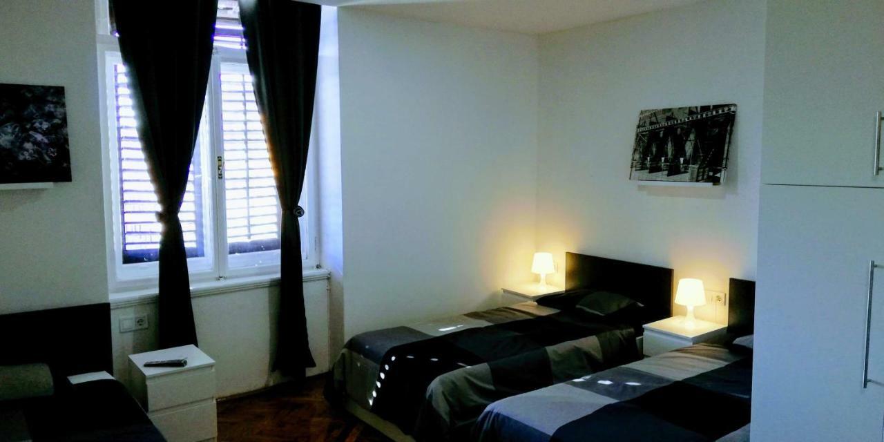 Zpula Center Apartments And Rooms Exterior foto
