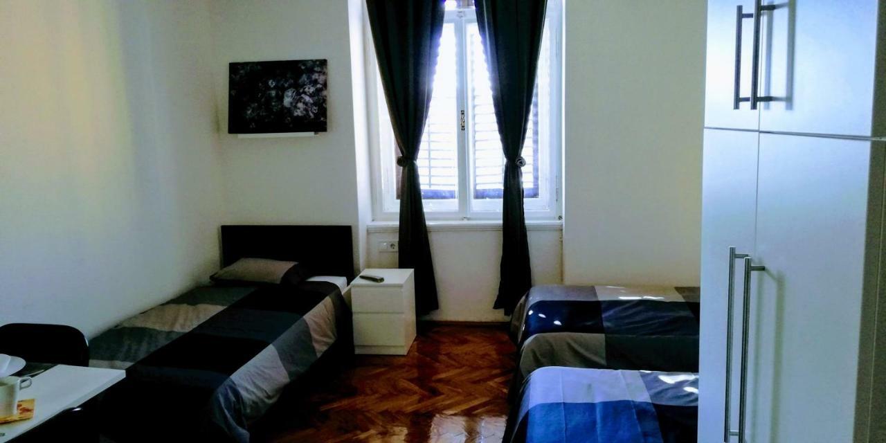 Zpula Center Apartments And Rooms Exterior foto