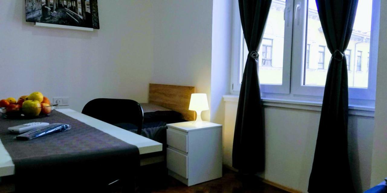 Zpula Center Apartments And Rooms Exterior foto